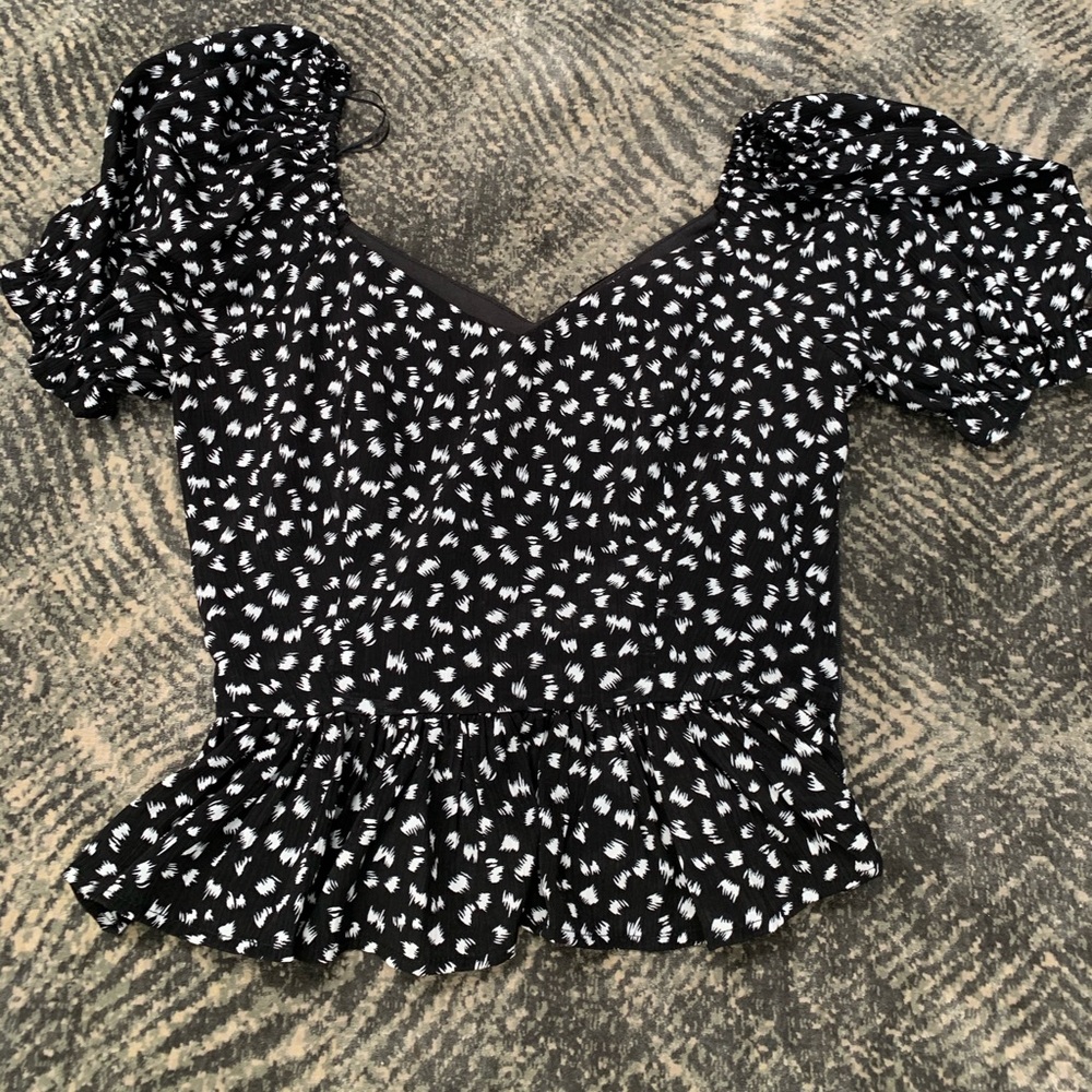 Short sleeve blouse